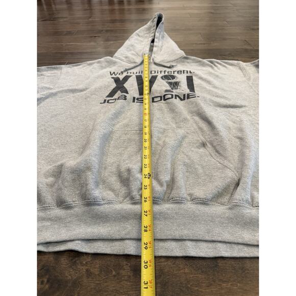 Kobe Bryant Mens Gray We Built Different XVII Job Is Done Pullover Hoodie 3XL - Picture 8 of 9